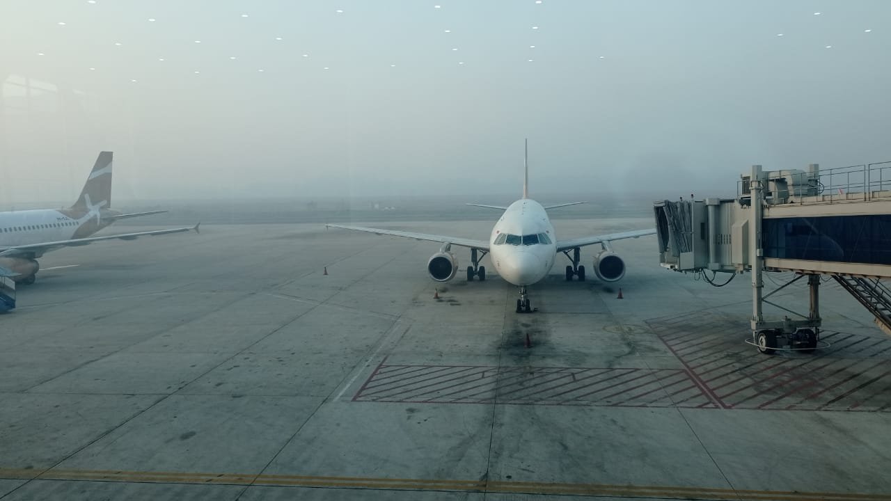 Kabut Asap Ganggu Penerbangan Bandara Syamsuddin Noor, 5 Maskapai Delay