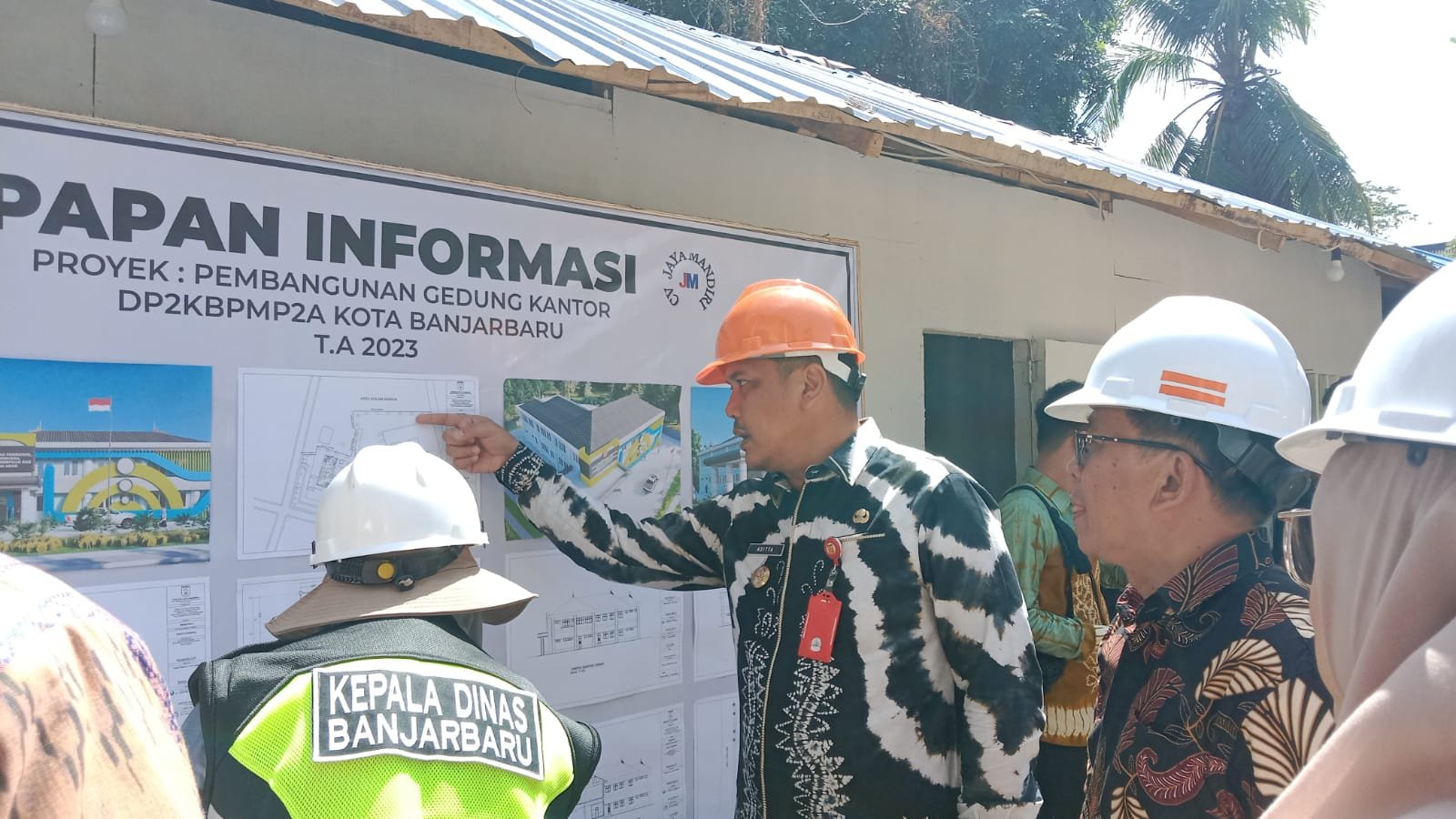 Monitoring Pengerjaan Bangunan Strategis, Walikota Banjarbaru; Jangan Lambat