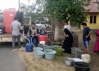Sudah Puluhan Ribu Liter Air Bersih Di Distribusikan PCNU Kabupaten Banjar Kepada Warga Dalam Satu Minggu Ini