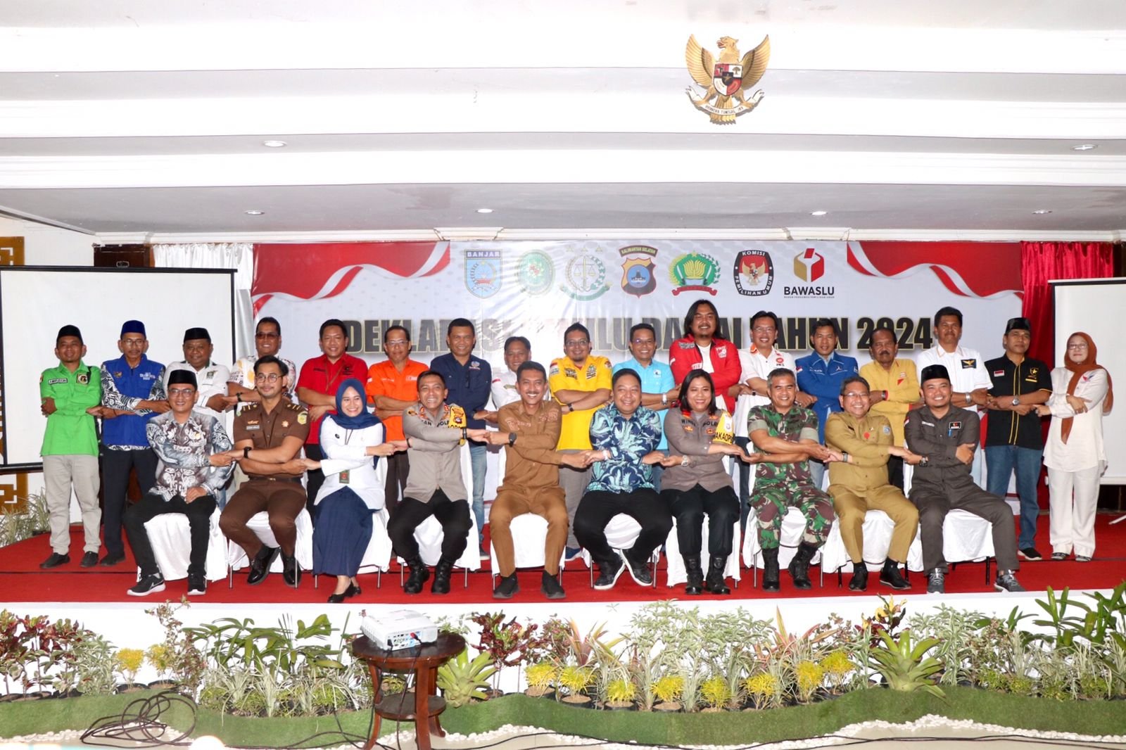 Ketua DPRD Kabupaten Banjar Bersama Bupati Banjar Hadiri Deklarasi Damai