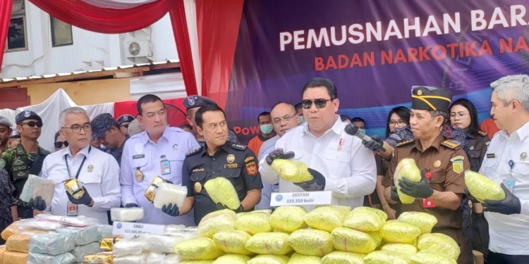 Ratusan Kilogram Sabu Dimusnahkan