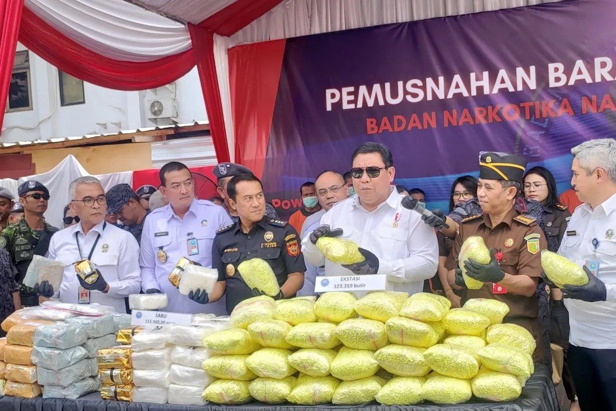 Ratusan Kilogram Sabu Dimusnahkan