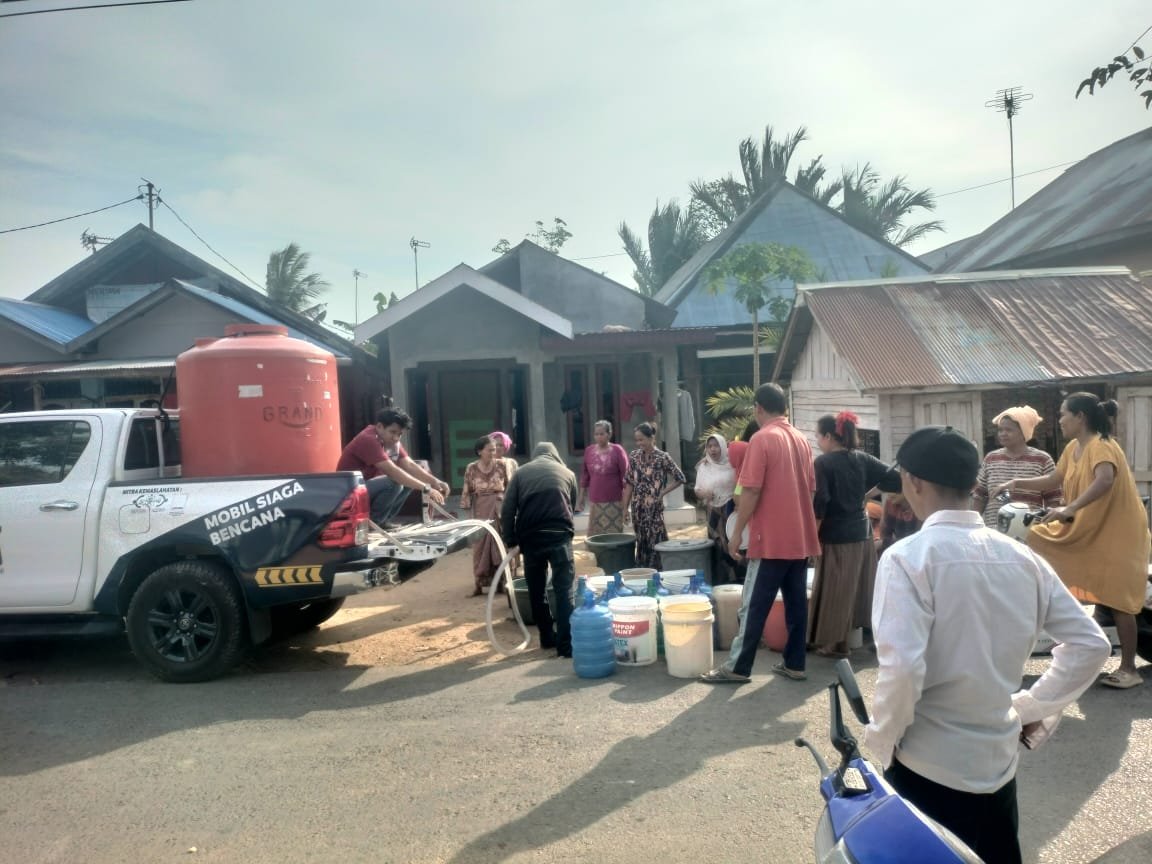 Sudah Lebih Dari 108.000 Liter Air Bersih Didistribusikan LPBI PCNU Kabupaten Banjar Dan LPBI PWNU Kalimantan Selatan Kepada Warga