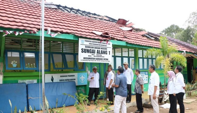 Wakil Bupati Kabupaten Banjar Tinjau Rehabilitas Sekolah