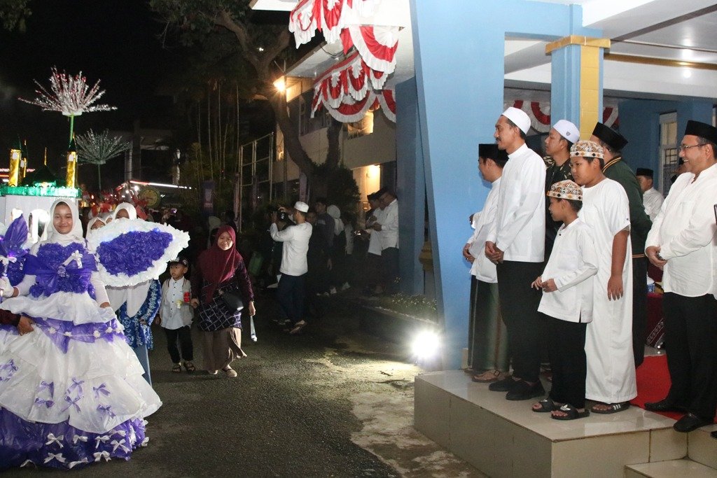 Kirab Hari Santri, Bupati Kabupaten Banjar Harapkan Ini Kepada Para Santri