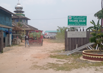 LPBI PCNU Kabupaten Banjar Distribusikan Air Bersih Gratis Ke Ponpes Ishlahul Aulad Tatah Makmur