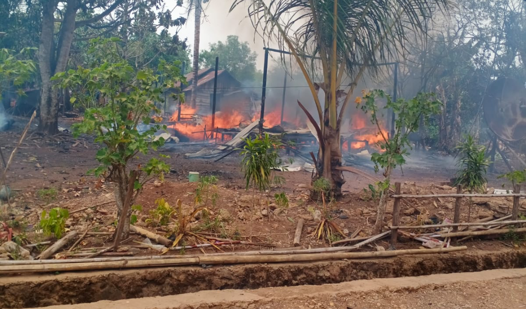 Rumah Milik Warga Artain Luluh Lantak