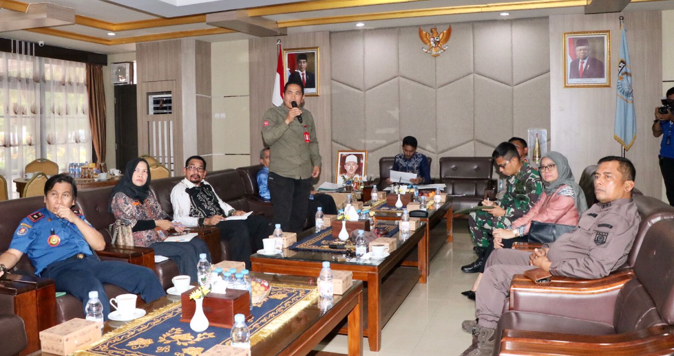 Bupati Kabupaten Banjar Pimpin Rapat Koordinasi Karhutla