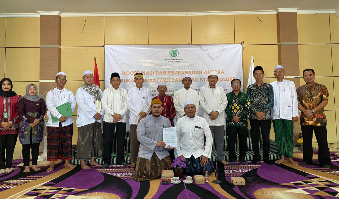 Habib Ali Husien Al Idrus: Sesuai Fatwa MUI Kabupaten Banjar Bahwa Money Politik Dan Kampanye Ditempat Ibadah Haram