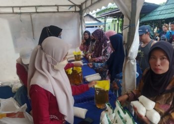 DKUMPP Kabupaten Banjar Gelar Pasar Murah Di Kegiatan Pasar Terapung Lok Baintan