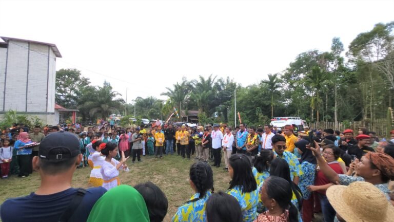 Tingkatkan Rasio Elektrifikasi, PLN Sambung Listrik di 37 Desa Kalselteng