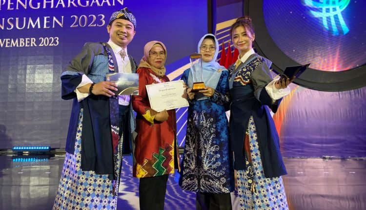 Tertib Alat Ukur, Pemerintah Kabupaten Banjar Terima Penghargaan Dari Menteri Perdagangan