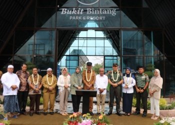 Bupati Kabupaten Banjar Resmikan Bukit Bintan Tempat Rekreasi Di Karang Intan