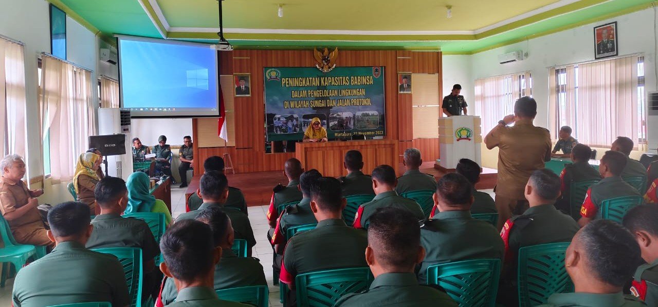 Dandim 1006/Banjar Membuka Kegiatan Pengelolaan Lingkungan Sungai, Jalan Dan Bank Sampah