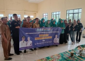 Warga Paramasan Diajak Pilah Sampah Oleh DPRKPLH Kabupaten Banjar