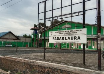 Pasar Laura Banjarbaru Sepi, Warga : Sudah Satu Bulan Halamannya Dipaving Block Buat Apa?