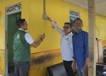 PLN Salurkan Bantuan Kelompok Budidaya Mandiri Lewat Program Electrifying Marine