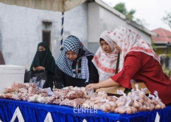 UMKM Jalan Palestina Terbantu