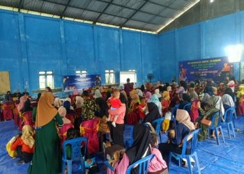 Stikes Intan Martapura Berkolaborasi Dengan PT PLN UIP3B Kalimantan Lakukan Sosialisasi Cegah Stunting Kepada Warga 