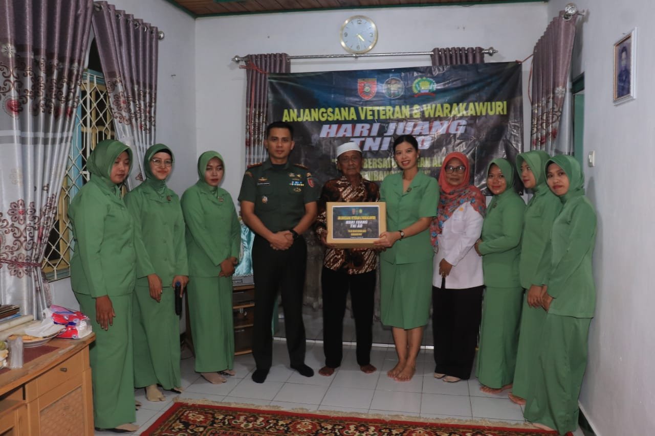 Dandim 1006 Banjar Lakukan Anjangsana Kepada Veteran Kemerdekaan HUT Hari Juang TNI – AD Ke 78