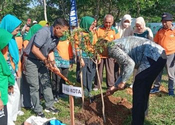 Program Mitigasi Bencana, Pemerintah Kota Banjarbaru Tanam 1000 Pohon