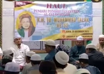 Haul Guru Dari Abah Guru Sekumpul Dan KH Badruddin Di Bidang Thoriqoh dan Tasawuf Di Gelar Di Martapura