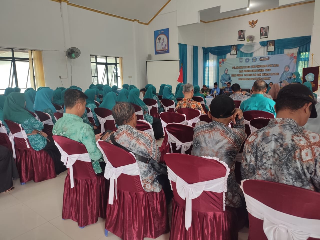 Ketua PKK Kecamatan Martapura Barat Minta PKK Desa Untuk Kerjakan Ini