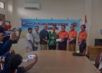 Jelang Nataru PT PTK dan PWI Salurkan Bantuan Kepada Umat Nasrani & Yatim Piatu