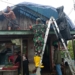 Atap Rumah Milik Muhammad Yusuf Diterjang Angin, Untuk Sementara Ditutup Dengan Terpal