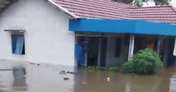 Warga Liang Anggang Kebanjiran, Ditengarai Dampak Bangunan Pondasi Baru Milik Yayasan Pondok Pesantren Ini