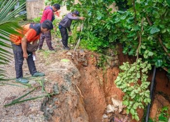 Kalaksa BPBD Kabupaten Banjar Warsita: Longsor Di Perumahan Seribu Berpotensi Melebar Dan Harus Ditangani Dengan Serius