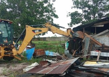 Tidak Berizin, Warung Remang-remang di Trikora Banjarbaru Dibongkar