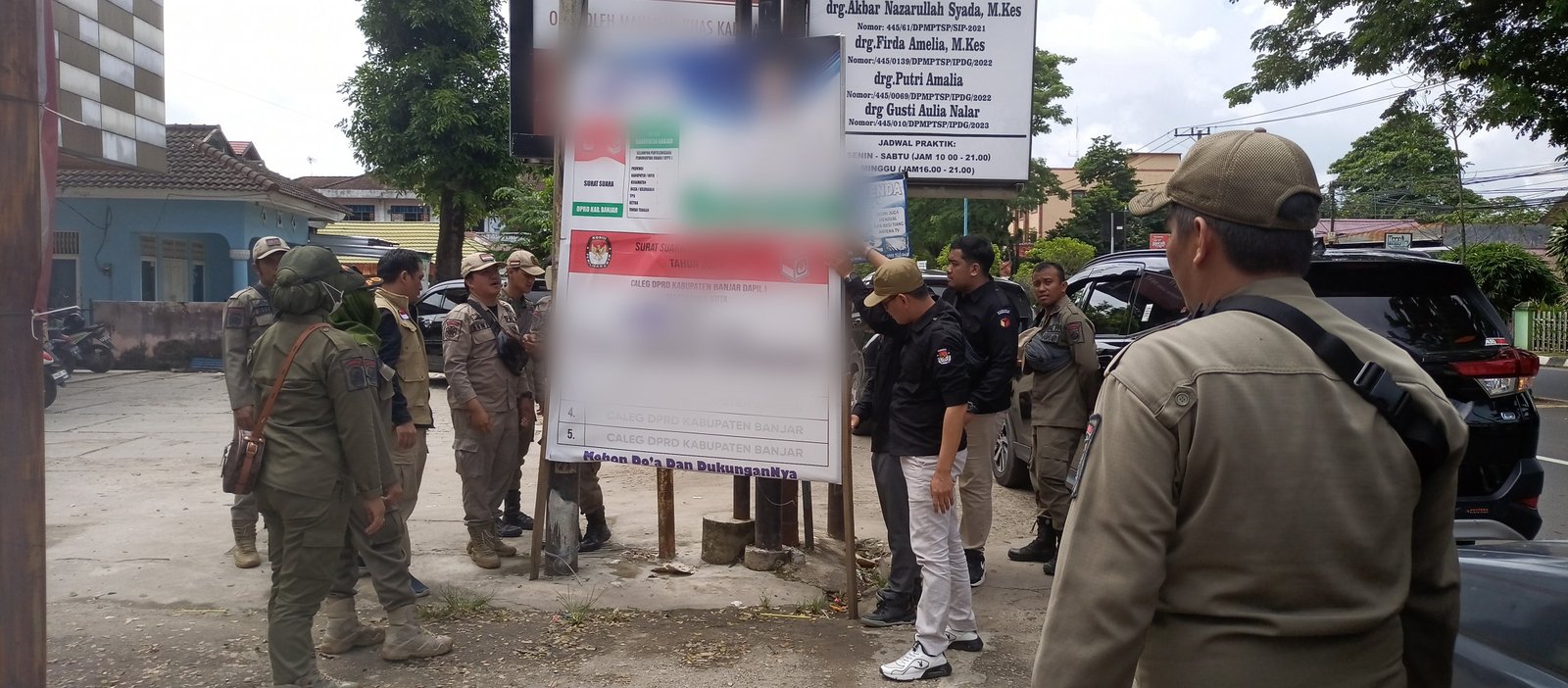Walau Sudah Disurati, APK Tetap Masih Terpasang Di Hari Pertama Masa Tenang