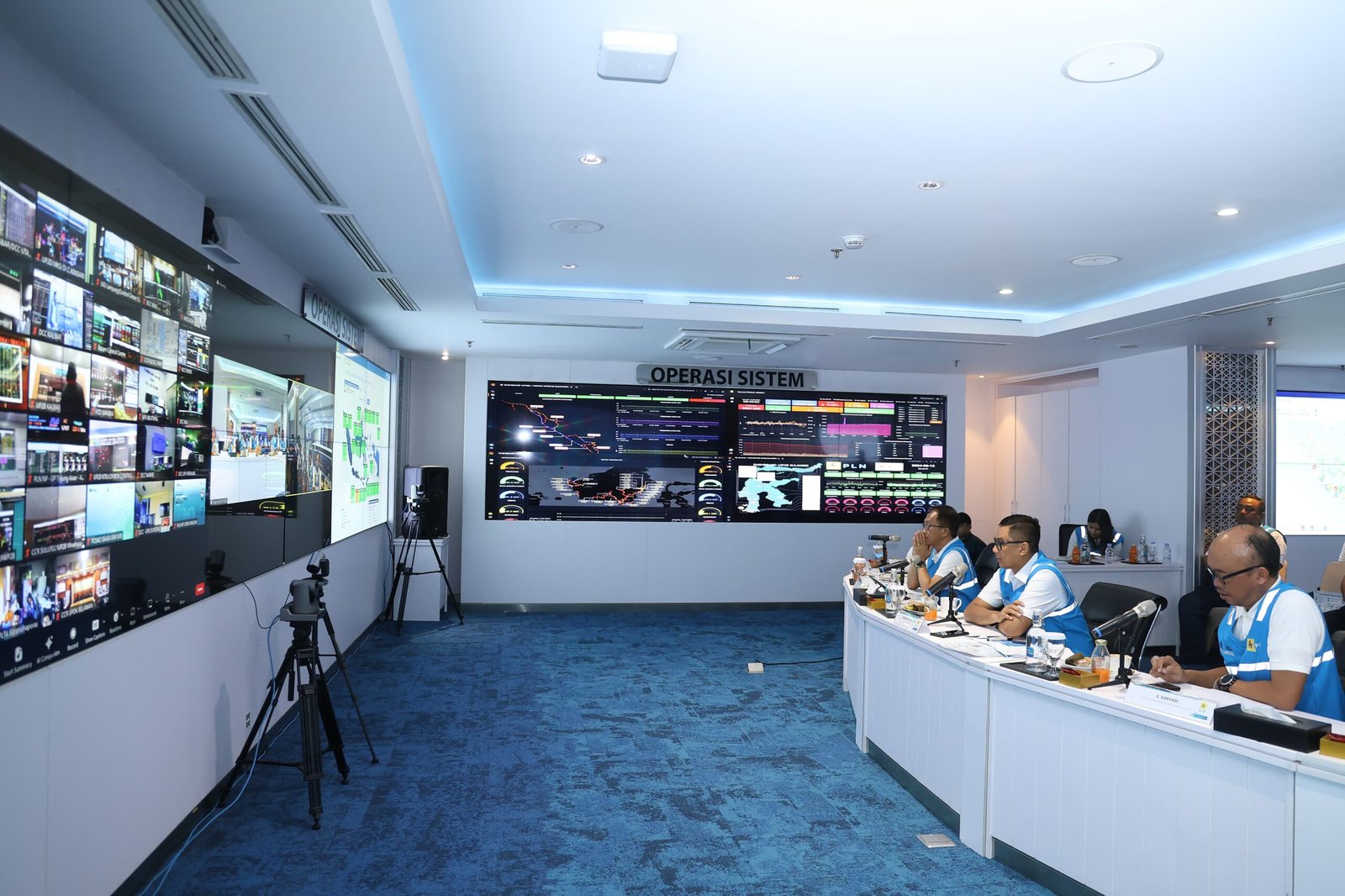 Dirut PLN Pimpin Langsung Pengamanan Pasokan Listrik Posko Nasional Siaga Pemilu PLN