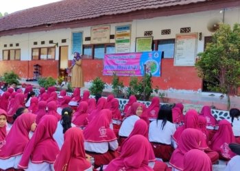 5 SD Dapat Makanan Tambahan Bergizi Dari PT. Indocement