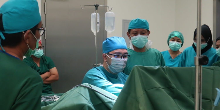 Layanan Urologi Resmi Dibuka di RSD Idaman Banjarbaru, Langsung Operasi Perdana