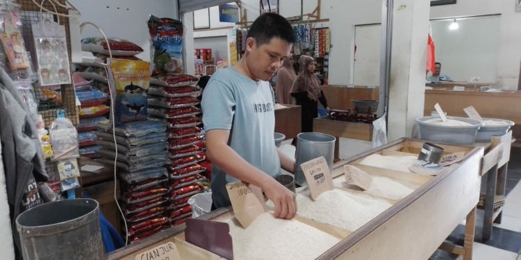 Harga Beras Lokal Naik, Beras Jawa Malah Murah, Kenapa?