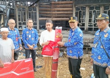 Hanguskan 17 Rumah Warga, Pemko Banjarbaru Salurkan Bantuan Untuk Korban Kebakaran
