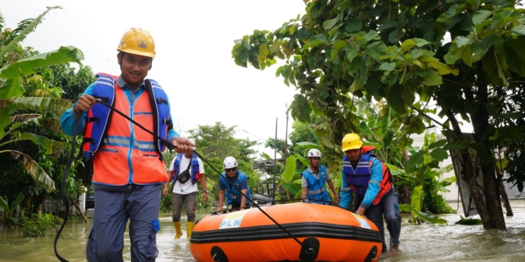 Cuaca Ekstrim Diprediksi Masih Berlanjut, PLN Imbau Pelanggan Amankan Penggunaan Kelistrikan