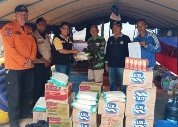 Pemerintah Kabupaten Banjar Serahkan Logistik Kepada Relawan Pencarian Korban Tenggelam