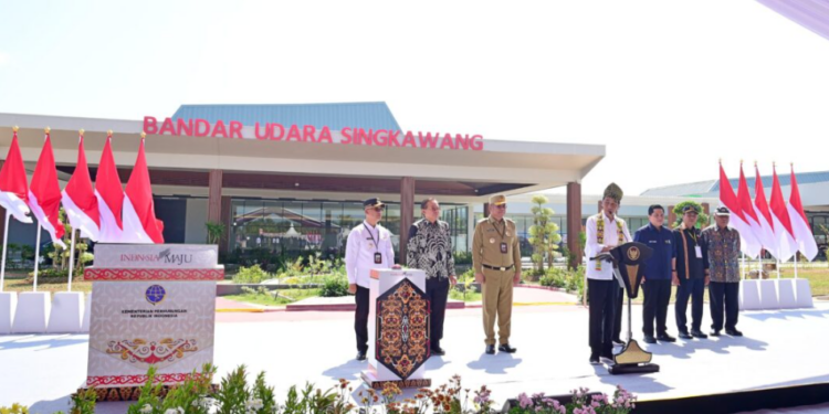 Presiden Jokowi Resmikan Bandara Singkawang