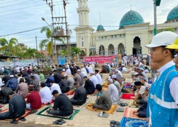 Sambut Idul Fitri Penuh Suka Cita, Petugas PLN Siap Amankan Pasokan Listrik