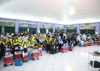 Jamaah Calon Haji Klokter 1 Kepulauan Riau Berangkat Ke Tanah Suci