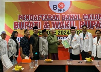 Pengurus DPC PPP Kabupaten Banjar Mewakil H Syaifullah Tamliha Mendaftar Di DPD PKS Kabupaten Banjar
