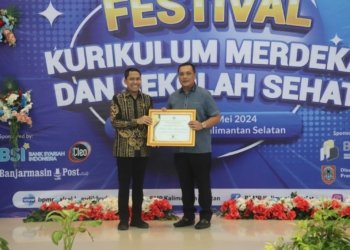 Sukses Tingkatkan Mutu Layanan Pendidikan di Kota Idaman, Walikota Aditya Terima Penghargaan dari BPMP Kalsel!