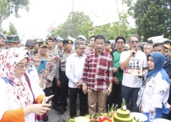 Mayday 2024, Walikota Rudi Janji Kabulkan Permintaan Buruh, Ramon: Hapus Outsourcing! Tolak Upah Murah!