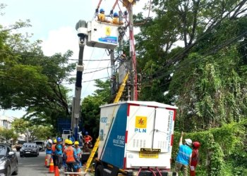 Pertama di Kalselteng, PLN Lakukan Pemeliharaan Gardu Tanpa Padam, Ratusan Pelanggan Tetap Menyala