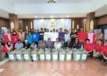 Peringati Mayday, PLN Salurkan Bantuan Kepada Ratusan Pekerja Pasar dan Pelabuhan