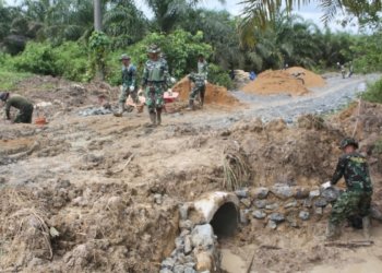 Dandim 1022/Tanbu Pantau Langsung Proyek RTLH Dalam Program TMMD ke-120