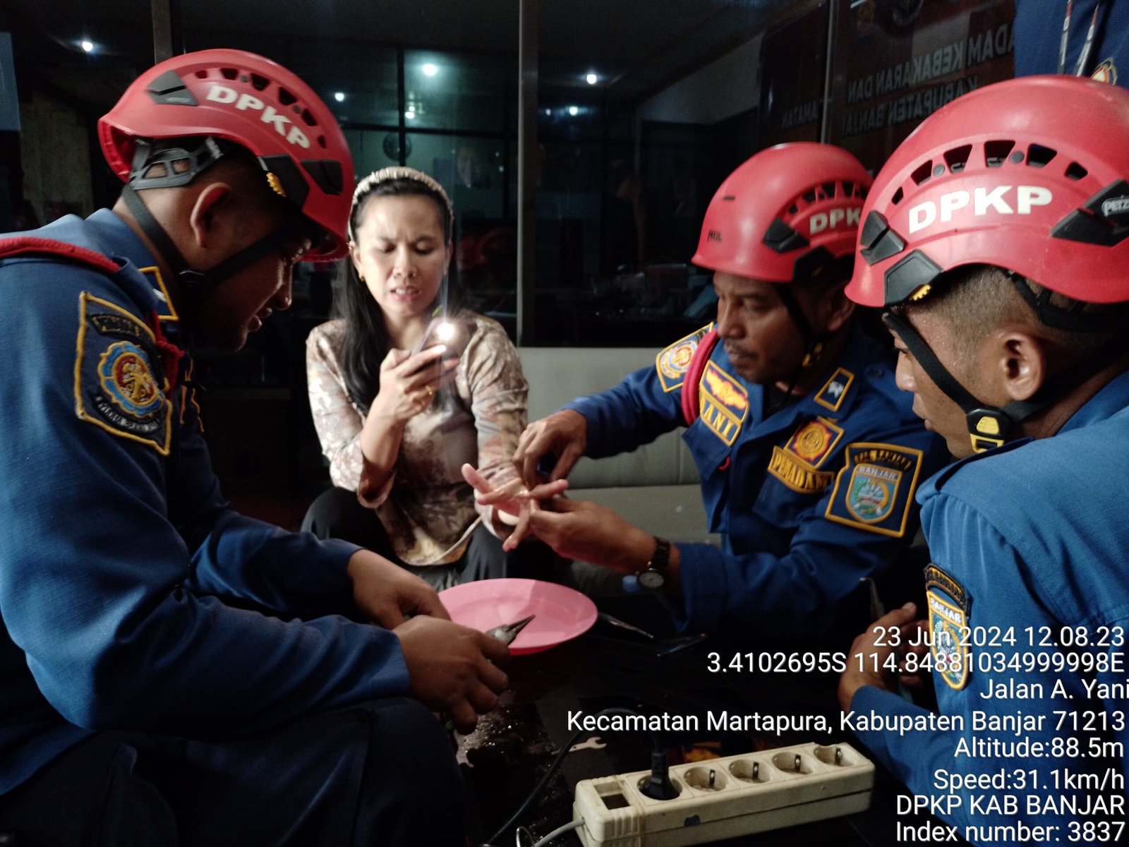 Cincin Tak Bisa Dilepas, Risma Datangi DPKP Kabupaten Banjar